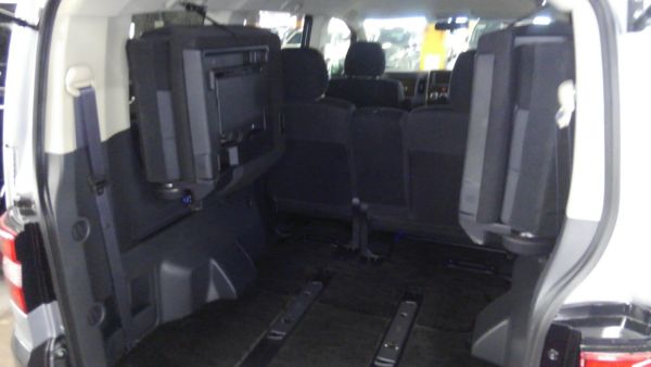 2011 Mitsubishi Delica D5 petrol CV5W 4WD Chamonix rear seats