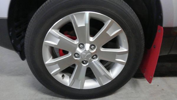 2011 Mitsubishi Delica D5 petrol CV5W 4WD Chamonix wheel 2