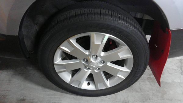 2011 Mitsubishi Delica D5 petrol CV5W 4WD Chamonix wheel