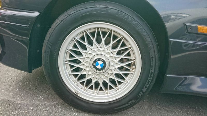 1988 BMW E30 M3 wheek