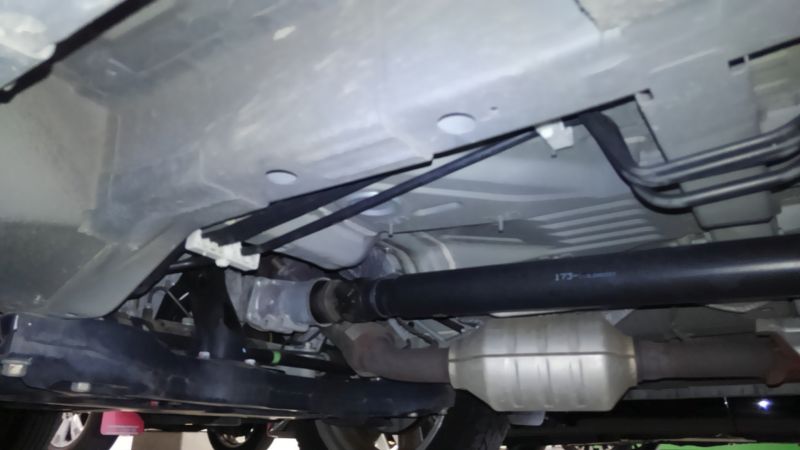 2014 Mitsubishi Delica D5 petrol CV5W 4WD G Power package underbody 7