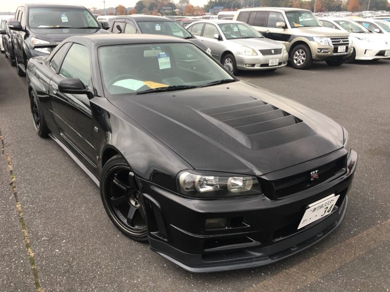 1999 Nissan Skyline R34 GT-R VSpec right front 2