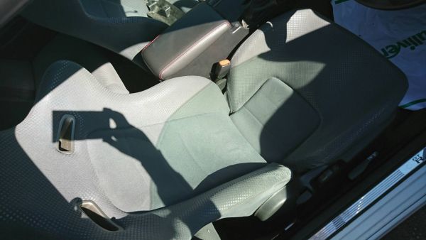 2000 Nissan Skyline R34 GTR VSpec seat