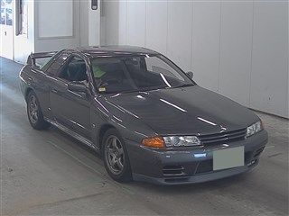 1990 Nissan Skyline R32 GT-R auction front