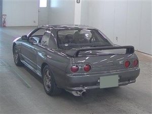 1990 Nissan Skyline R32 GT-R auction rear