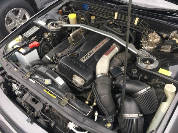 1990 Nissan Skyline R32 GT-R engine 5