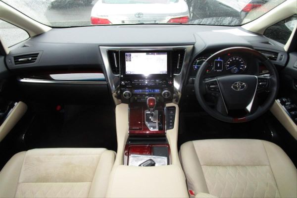 2015 Toyota Alphard Hybrid G Package 4WD 2.5L interior