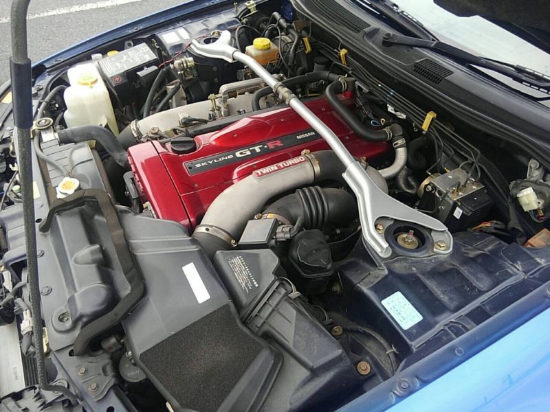 1999 Nissan Skyline R34 GT-R VSpec TV2 Bayside Blue engine