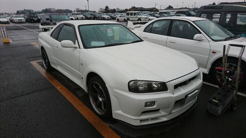2001 Nissan Skyline R34 GT-R right front