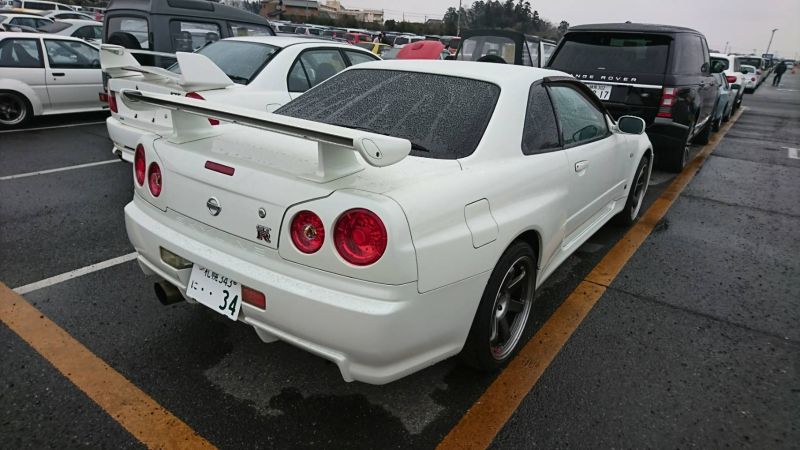 2001 Nissan Skyline R34 GT-R right rear