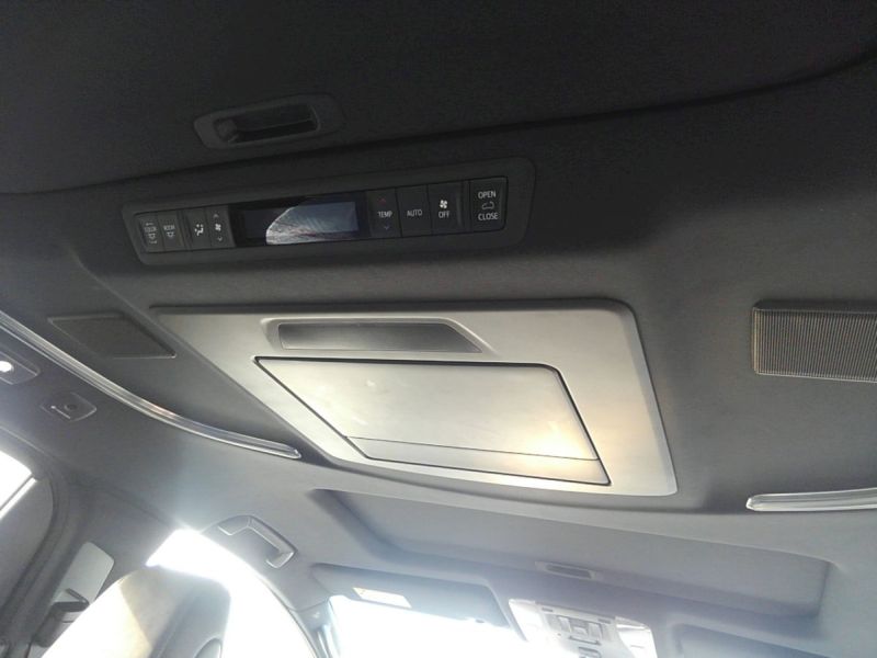 2015 Toyota Alphard HYBRID Executive Lounge 4WD 2.5L rear TV screen