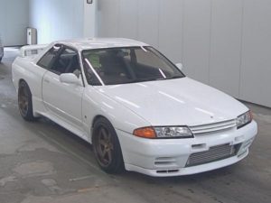 1994 Nissan Skyline R32 GT-R auction front