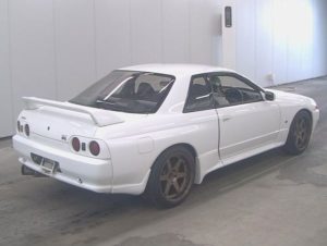 1994 Nissan Skyline R32 GT-R auction right rear