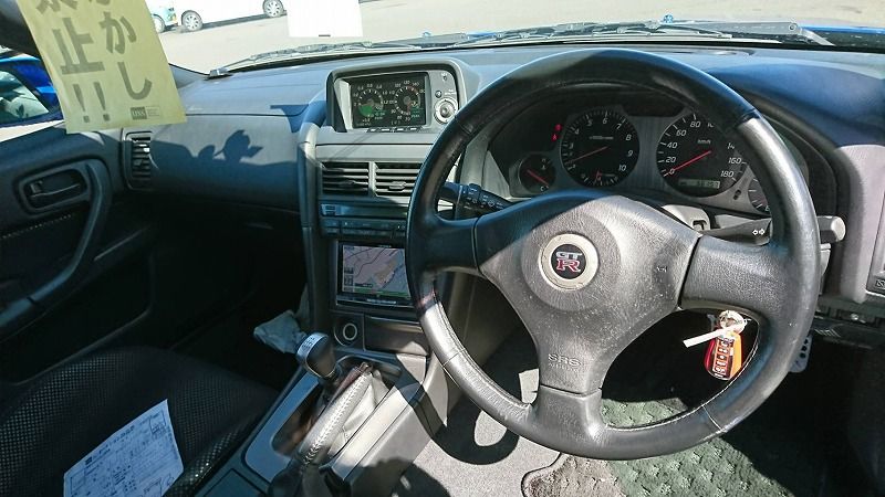 2001 Nissan Skyline R34 GT-R VSpec 2 steering wheel