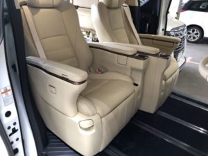 2017 Toyota Alphard Hybrid Executive Lounge rear power seats