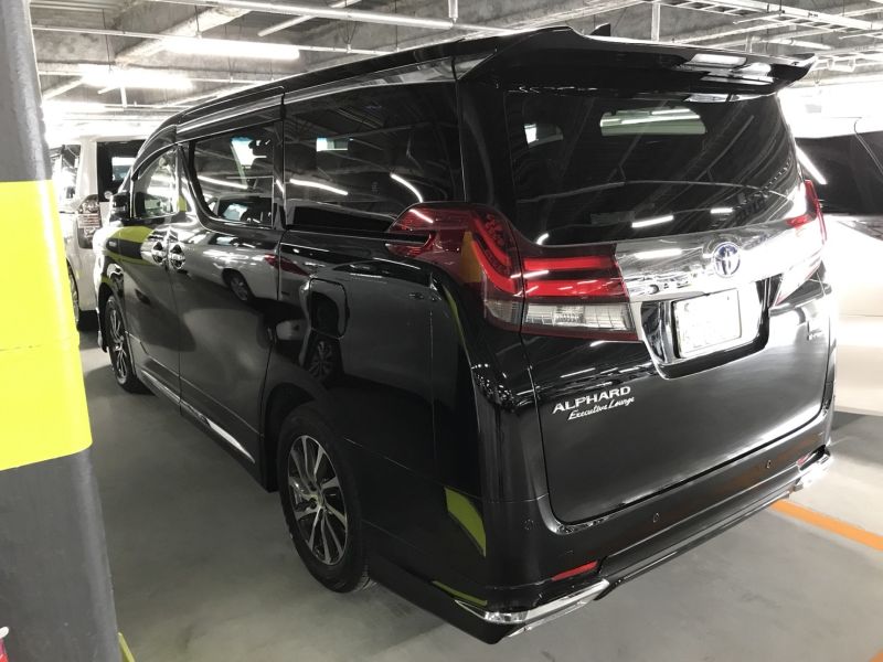 2015 Toyota Alphard Hybrid Executive Lounge left rear