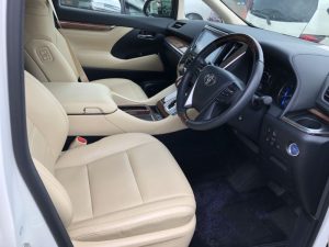 2015 Toyota Alphard Hybrid Executive Lounge seats