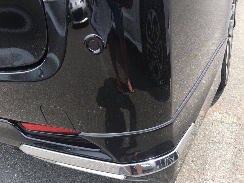 2015 Toyota Vellfire Hybrid Executive Lounge bumper scratch