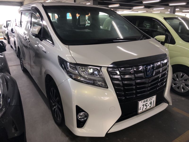 2016 Toyota Alphard Hybrid Executive Lounge right front