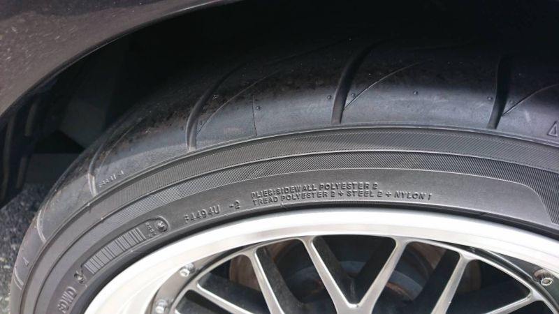1999 R34 GTR VSpec Midnight Purple II LV4 tyre