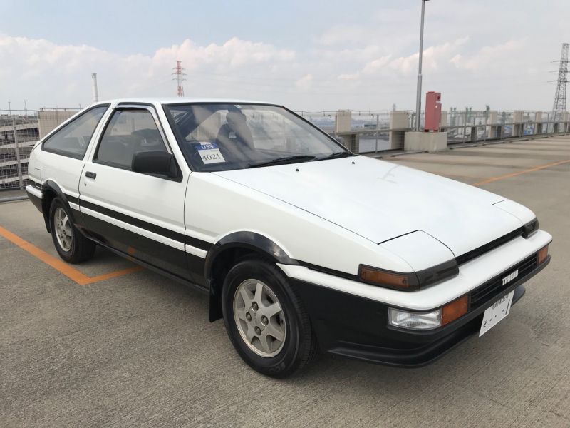 1986 TOYOTA SPRINTER GT APEX right front