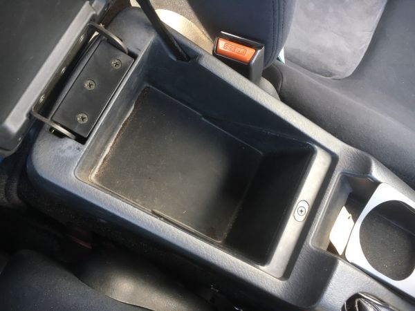 1990 Nissan Skyline R32 GTR centre console box
