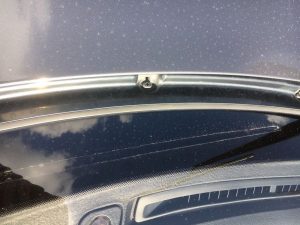 1990 Nissan Skyline R32 GTR windscreen close up