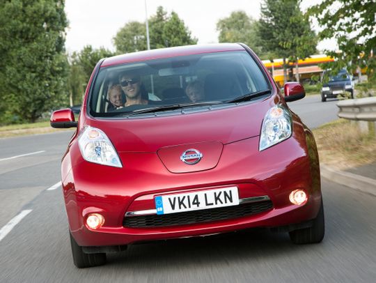 Nissan Leaf import red front 2