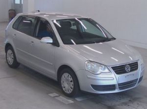 VW Polo front