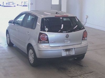 VW Polo rear