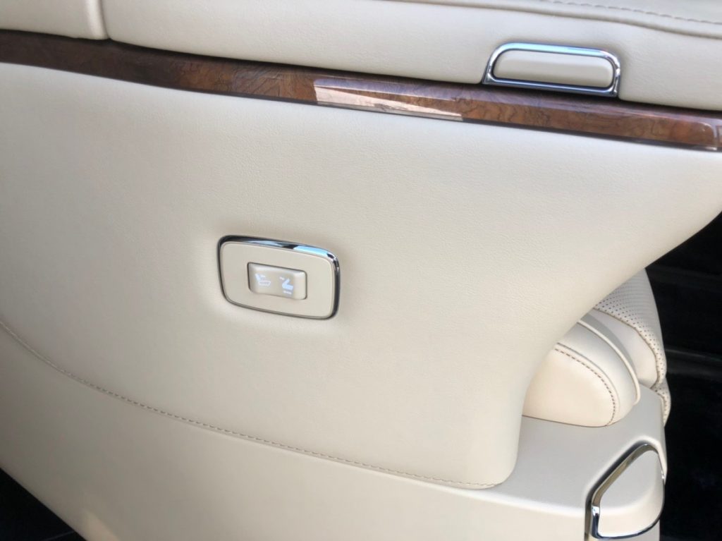 2017 Toyota Alphard Hybrid Executive Lounge power seat switch