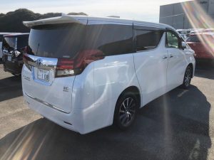2017 Toyota Alphard Hybrid Executive Lounge right rear