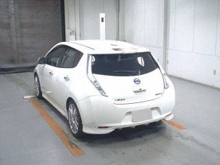 2013 Nissan Leaf G rear