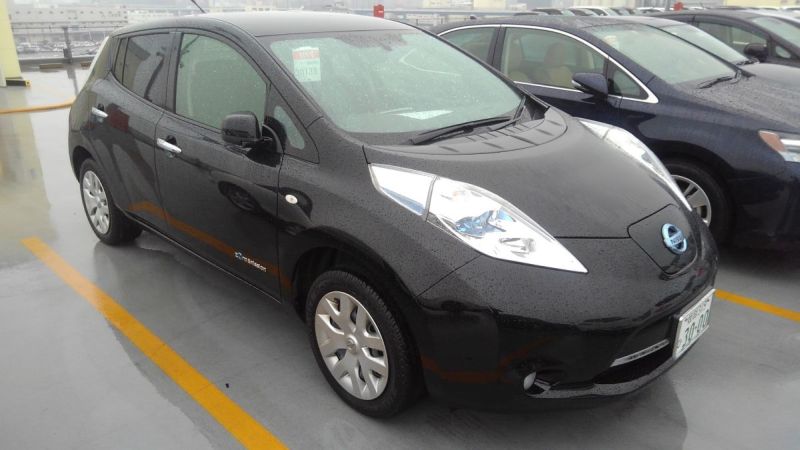2014 Nissan Leaf X 24kW right front