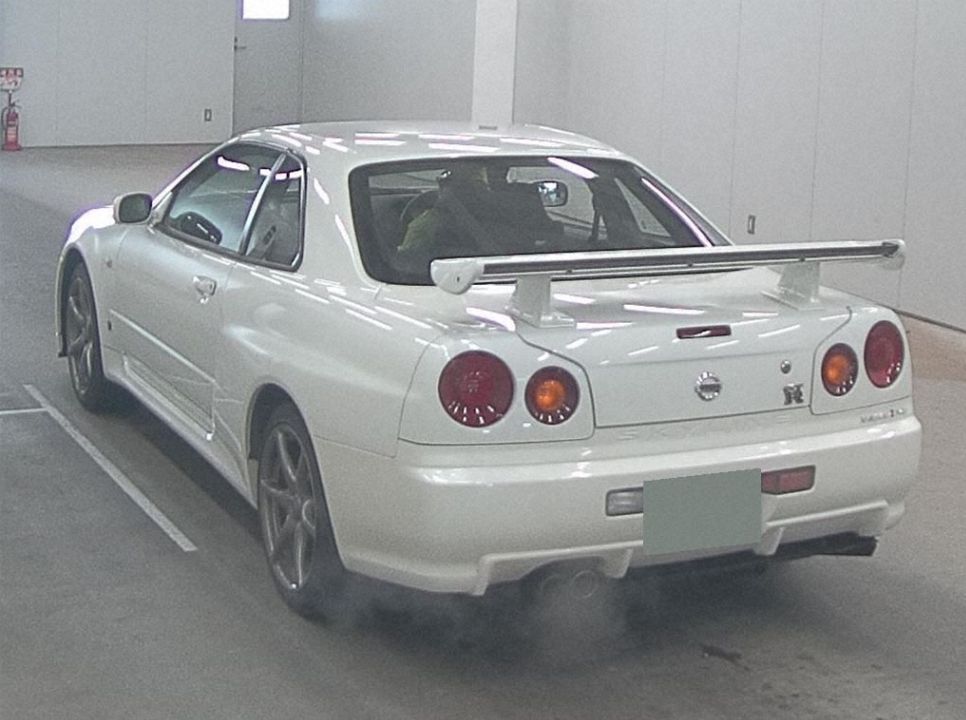 2002 R34 GT-R VSPEC 2 NUR white 2