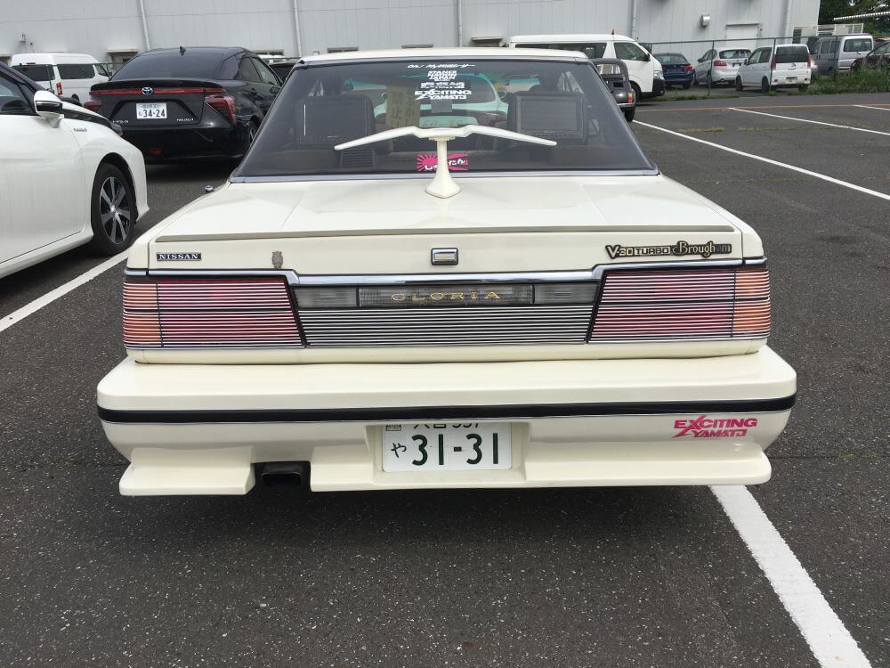 1985 Nissan Gloria Brougham turbo 10