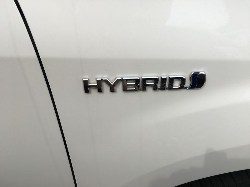 2016 Toyota Noah Hybrid 07