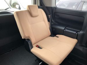 2014 Toyota Noah Hybrid G 13