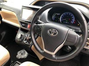 2014 Toyota Noah Hybrid G 28