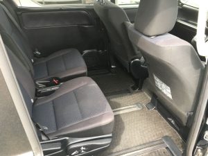 2015 Voxy Hybrid X 01