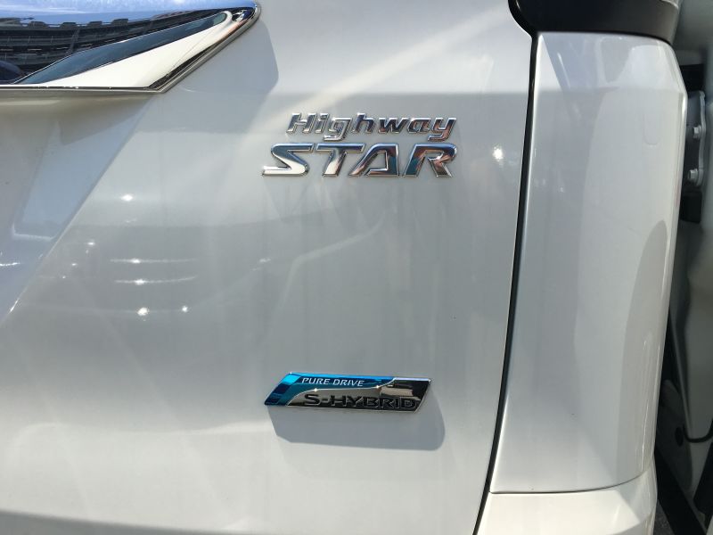 2016 Nissan Serena S-Hybrid Highway Star V Selection 29