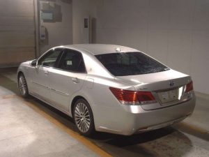 2016 Toyota Crown Majesta Hybrid 03