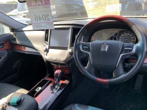 2016 Toyota Crown Majesta Hybrid 08