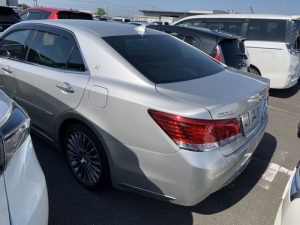 2016 Toyota Crown Majesta Hybrid 12
