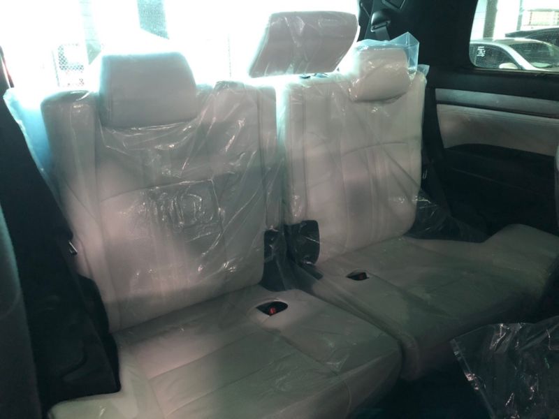 2019 Toyota Alphard hybrid Executive Lounge 14