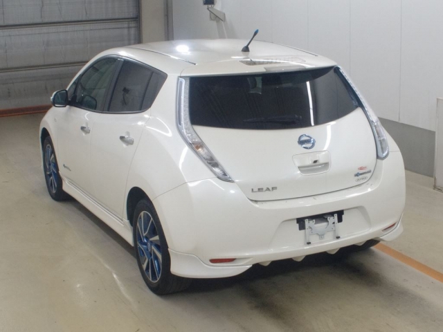 2014 Nissan Leaf G Aero Style b