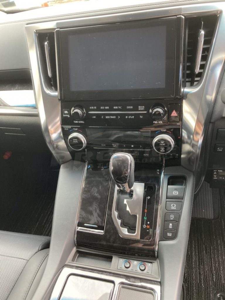 2019 Toyota Vellfire 3.5 ZG 24