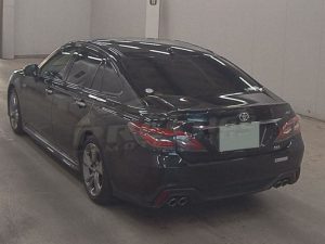 2018 Toyota Crown RS Advance hybrid 03
