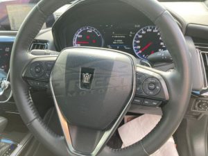 2018 Toyota Crown RS Advance hybrid 25