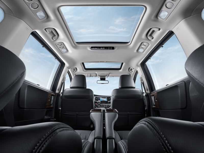 Import Honda Odyssey hybrid interior seats